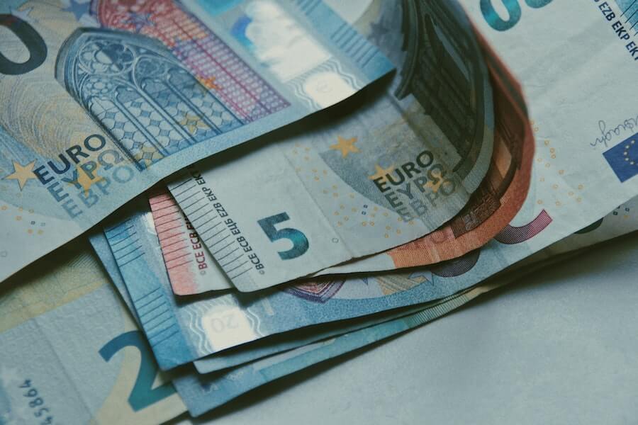 Penjudi Belanda meminta uang kembali dari kasino online